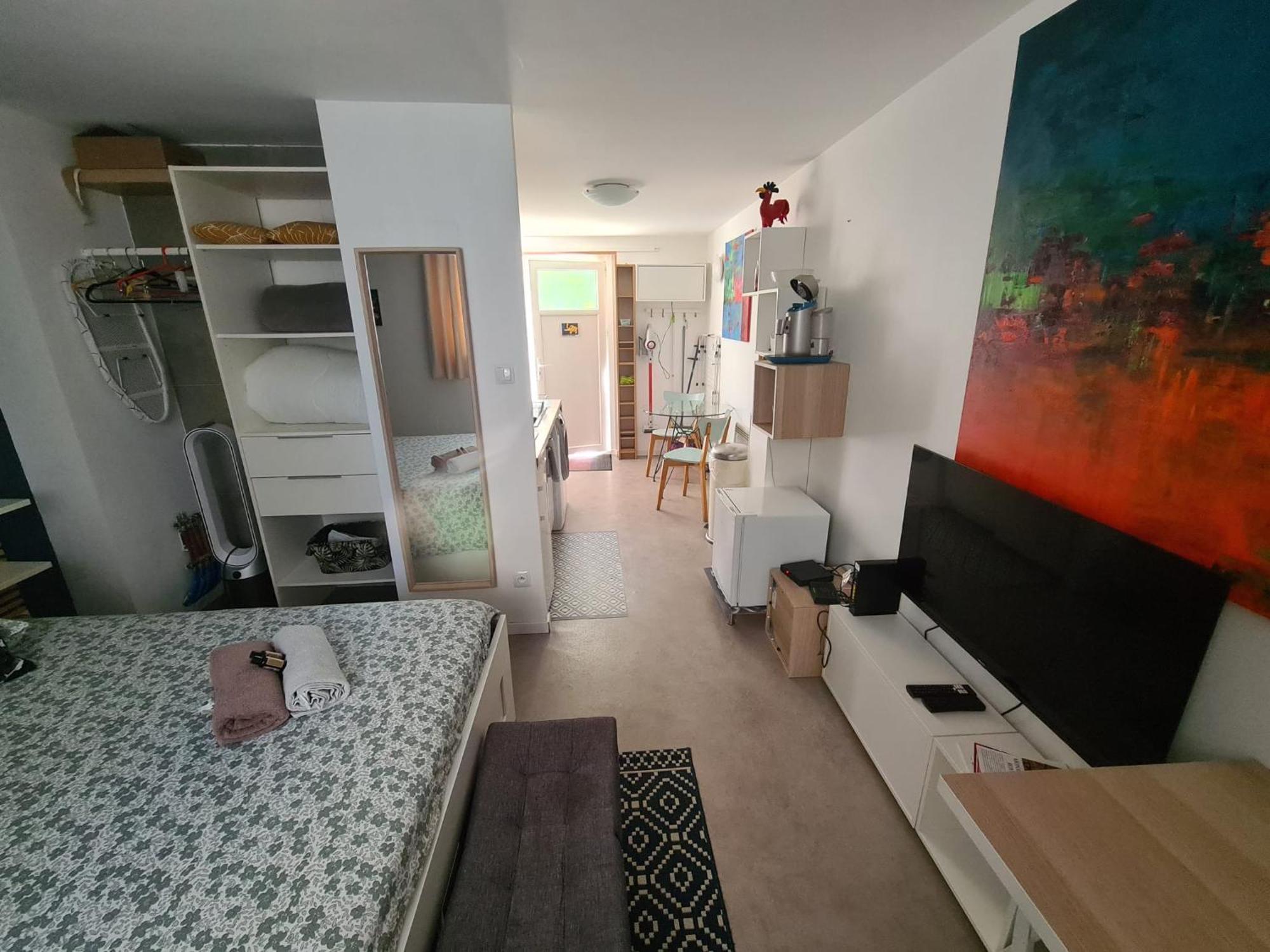 Beau Studio Equipe - Calme Et Confortable Bourg-en-Bresse Zewnętrze zdjęcie